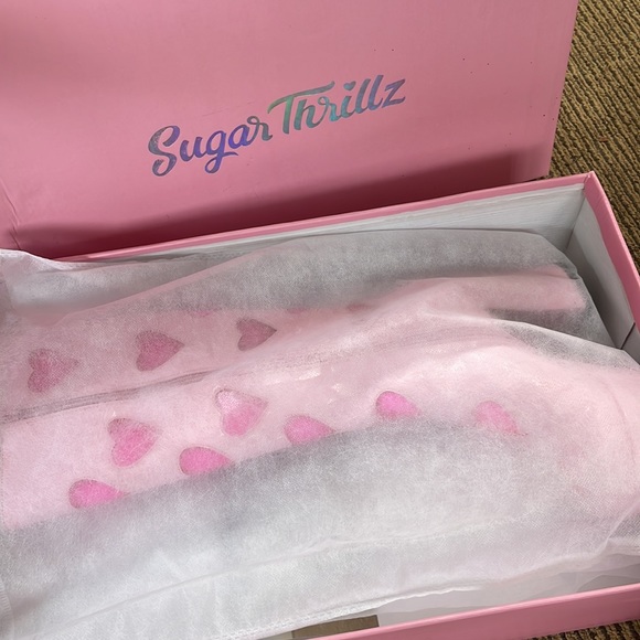 Brand new Sugar Thrillz Sweet Romance Go Go Boots in Pink Size 8 - NEVER… - Picture 4 of 4